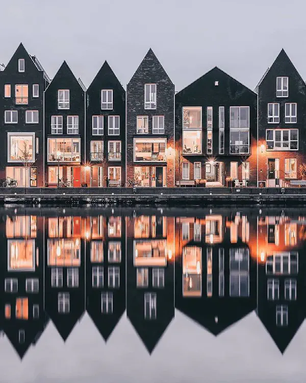 houses-in-haarlem-north-holland.jpg